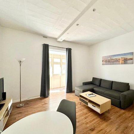Central And Modern Valletta Flat Luaran gambar