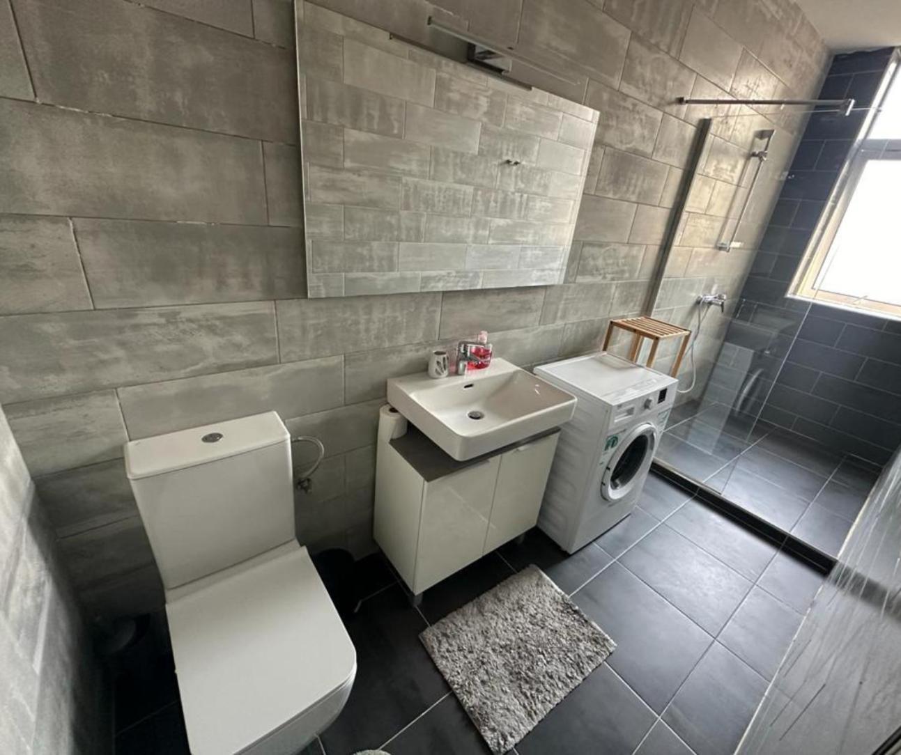 Central And Modern Valletta Flat Luaran gambar